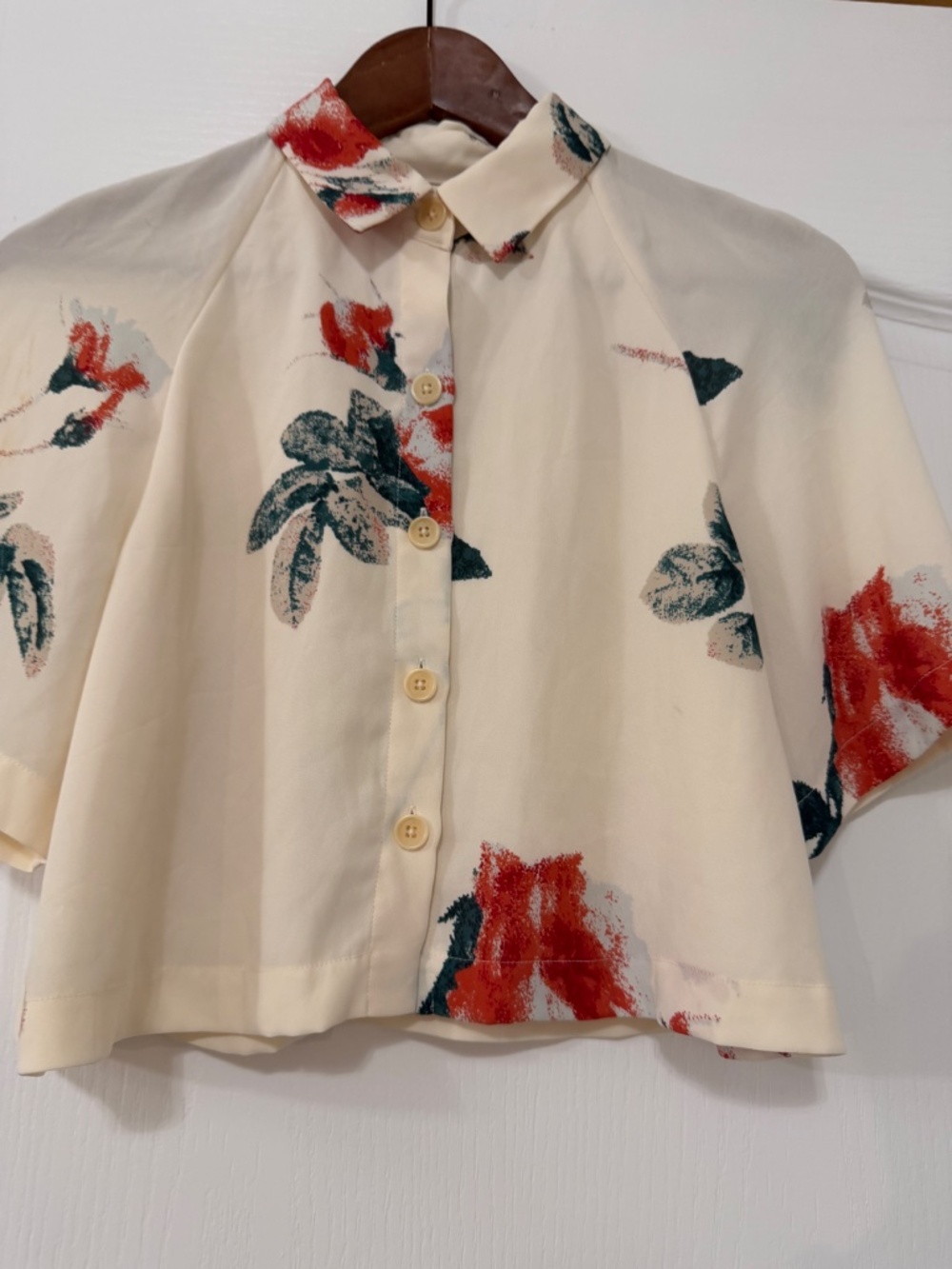 Aritzia Wilfred Henrietta Cropped Button Down Blouse Birch Molten Floral XS - Picture 10 of 10